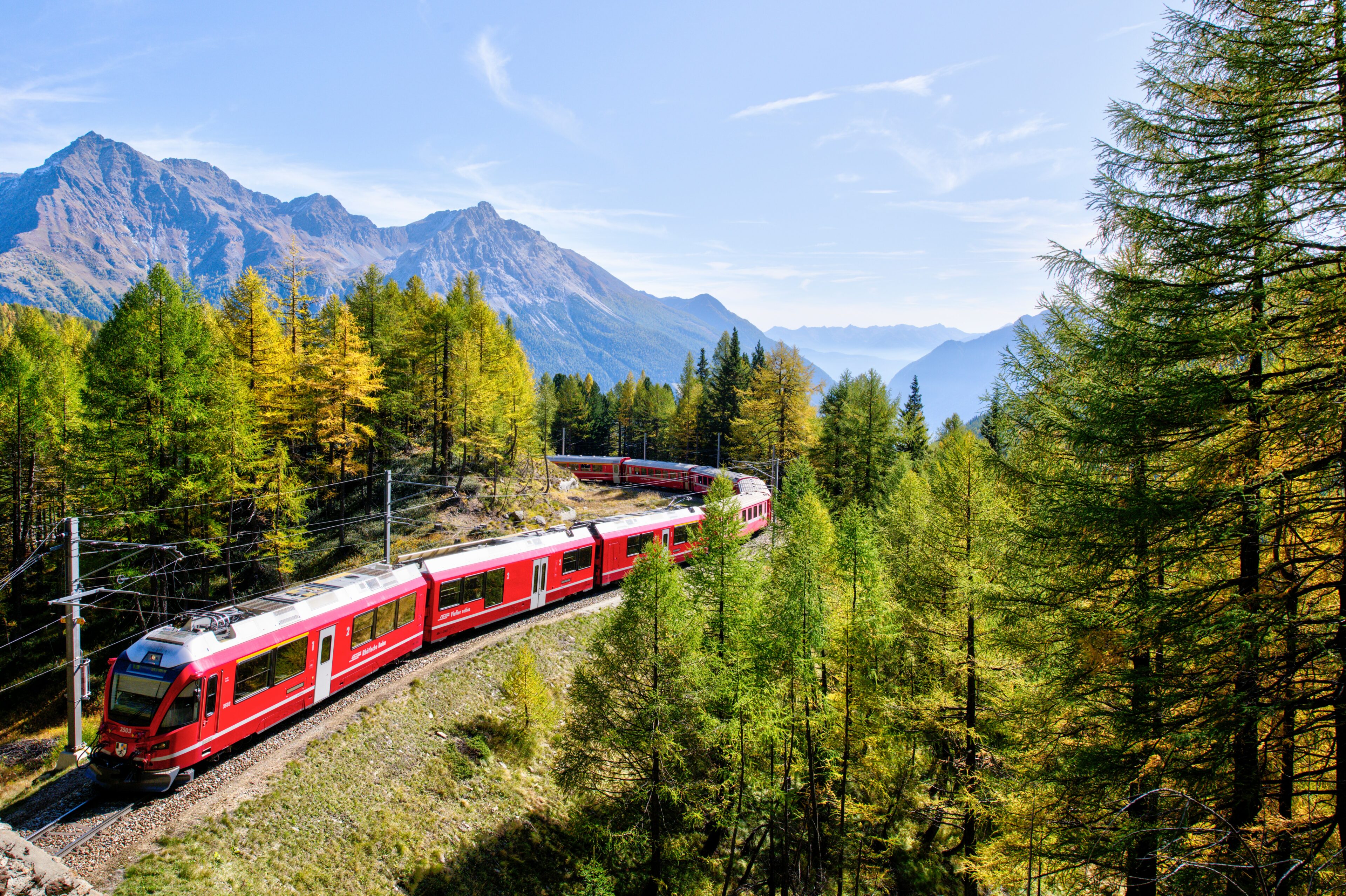 Reisen ohne Flieger, zum Beispiel mit dem Zug durch die Schweizer Alpen