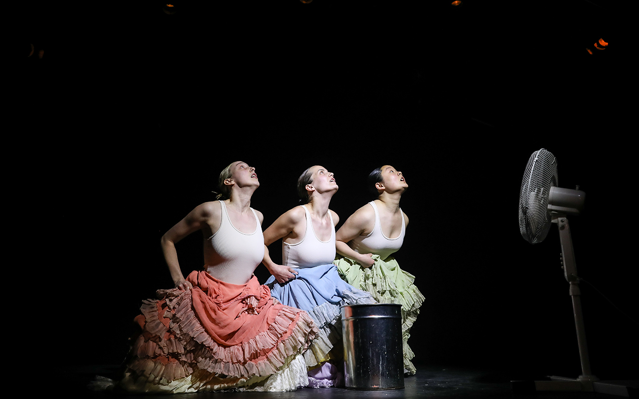 Die gestohlene Zukunft im Theater Drachengasse