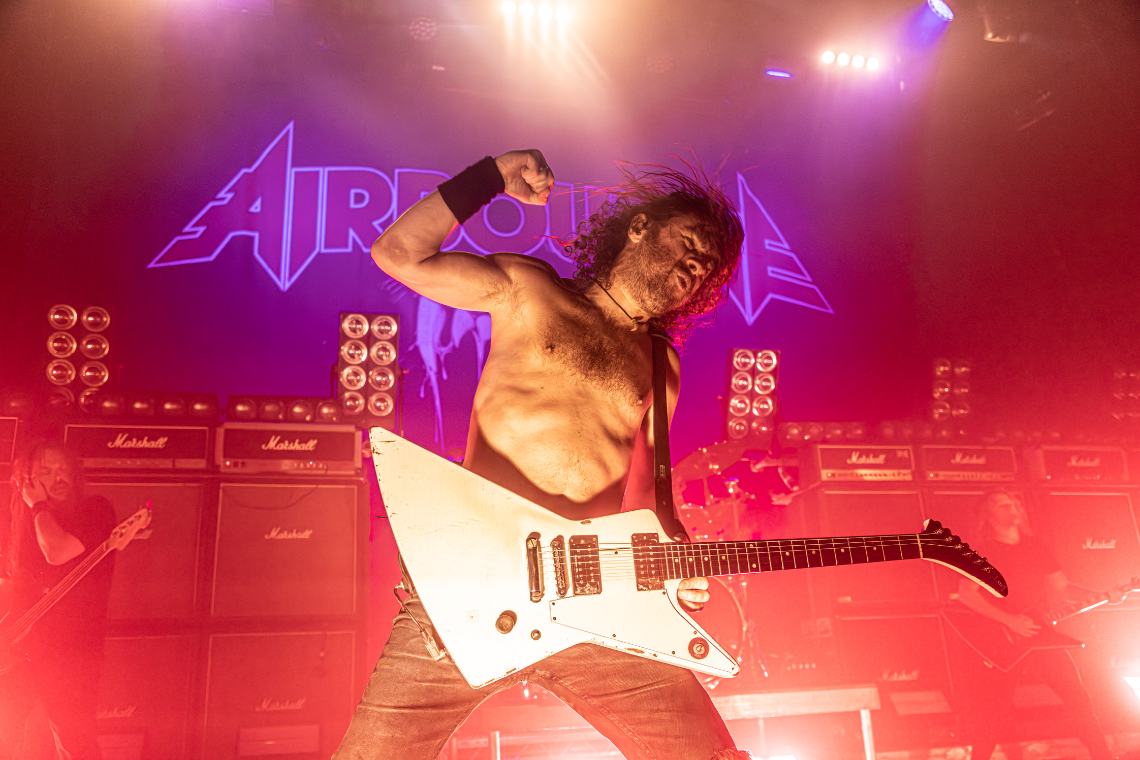 Airbourne Posthof Linz