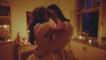 Queer Love: Filmstill von The Birth of a Woman